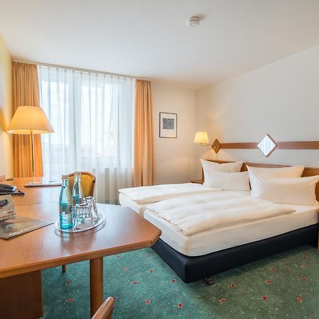 Airporthotel Residenz Steinenbronn Ngoại thất bức ảnh
