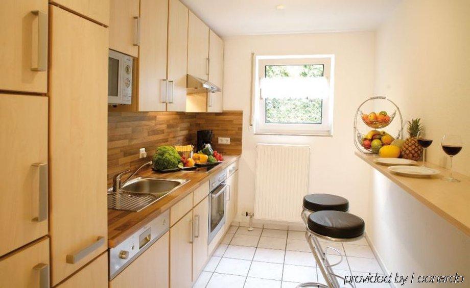 Airporthotel Residenz Steinenbronn Ngoại thất bức ảnh