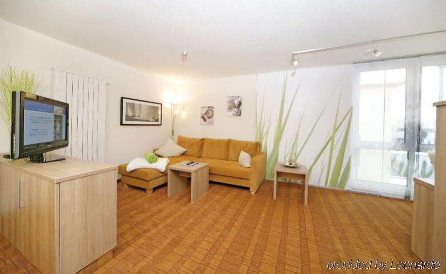 Airporthotel Residenz Steinenbronn Ngoại thất bức ảnh