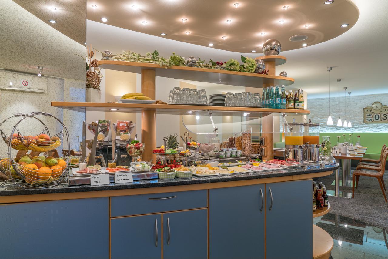 Airporthotel Residenz Steinenbronn Ngoại thất bức ảnh